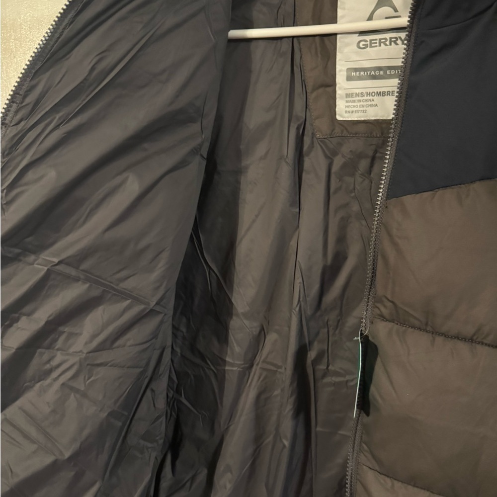 Men's GERRY Heavy Puffer Jacket Coat Welded Channels Gray Blue Size X-Large - Picture 7 of 10